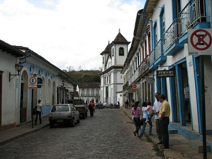 Mariana rua direita mundo