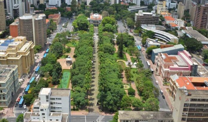 Praça da Liberdade em Belo Horizonte - Nov.2013 - (Renato Cobucci-Imprensa MG) 1_0