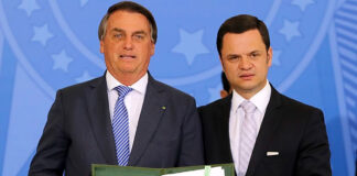 Documento encontrado na casa de Anderson Torres revela plano para mudar resultado da eleição