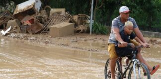 Bolsonaro deixou só R$ 25 mil para atender desastres em 2023, diz ministro