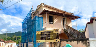 Prefeitura de Santa Bárbara inicia restauração do Casarão de Barra Feliz.
