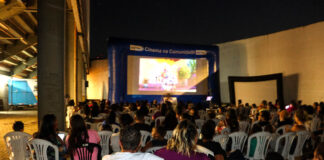 Projeto Cinemão em Mariana atrai grande público para o maior cinema itinerante do Brasil