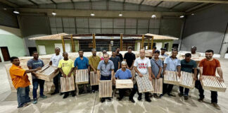 Prefeitura de São Gonçalo entrega 300 colmeias para apicultores