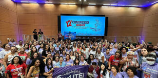 Com multa milionária imposta por Zema, professores organizam campanha para manter sindicato