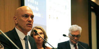 Redes 'se deixaram instrumentalizar' pela extrema direita e devem ser reguladas, diz Moraes