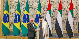 Lula defende criação de "G-20 pela paz" durante viagem aos Emirados Árabes Unidos