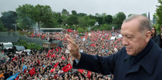 Turquia reelege Erdogan para mais cinco anos no poder