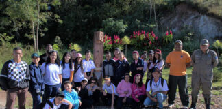 Aprendendo com o Pé na Estrada: alunos de escolas de Itabirito participam de mais uma etapa do programa