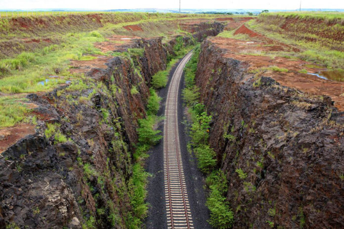 Após mais de 35 anos, Ferrovia Norte-Sul tem obras concluídas