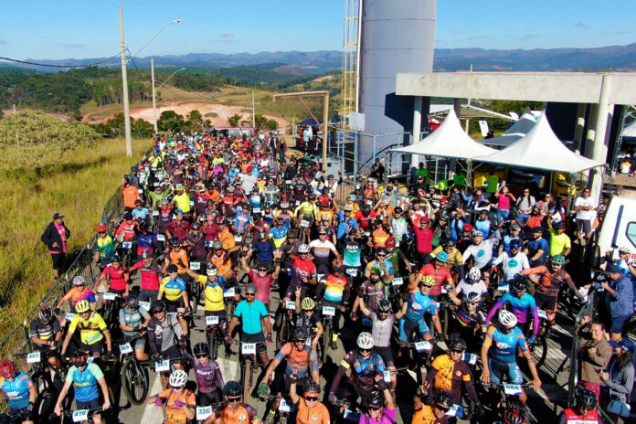 580 ciclistas participam de competição de ciclismo promovida pela Prefeitura de Itabirito