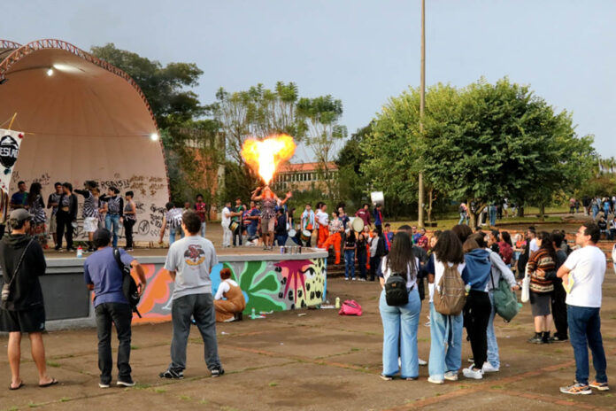 Mais de 12 mil pessoas passam pelo campus Morro do Cruzeiro em Mostra de Profissões da UFOP