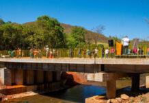 Prefeitura de Itabirito inaugura ponte em Ribeirão do Eixo
