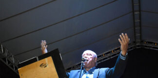 Mariana Em Serenata encanta marianenses