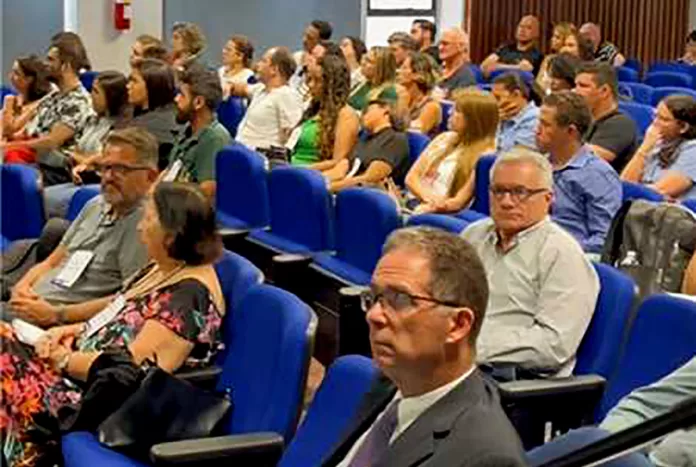 Servidores da Prefeitura de Santa Bárbara participam de workshop sobre arborização urbana