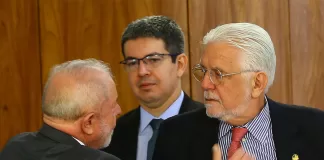 Lula e líderes alinham votação da reforma tributária no Senado