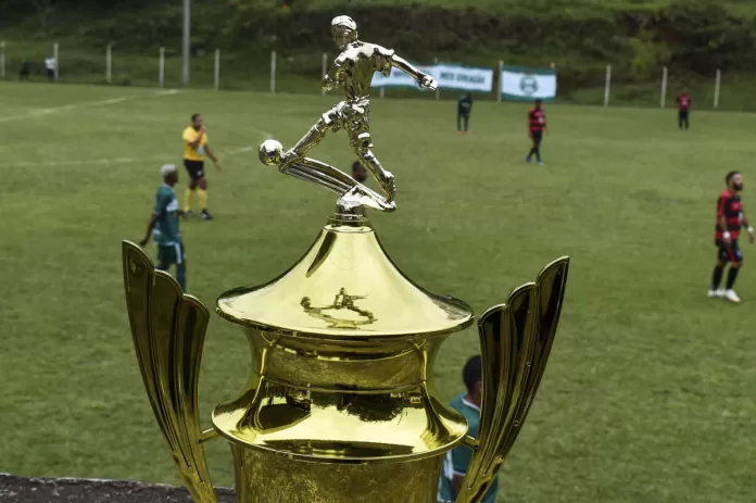 Unidos Dois Irmãos e Águia de Ouro levantam taça no final de semana