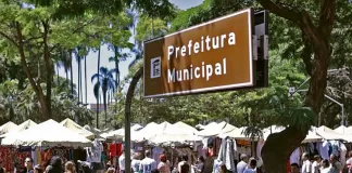 Com 50 anos de existência, Feira Hippie de Belo Horizonte é considerada “o lugar do encontro”