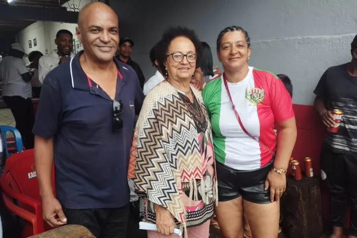 Escola de Samba do Santa Cruz homenageia o Restaurador Jair Afonso Inácio no carnaval de Ouro Preto