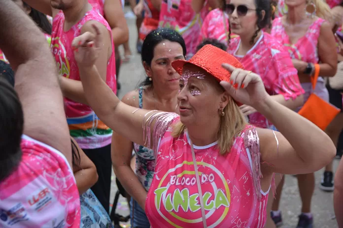 Esquenta Monlé agita a cidade com blocos, shows e “Carnapet”