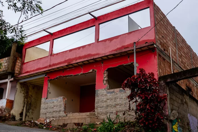 Abandono e falta de informações angustiam moradores do distrito de Antônio Pereira