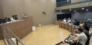 Câmara de Itabirito debate concessão de auxílio transporte a estudantes