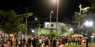 Moradores de Itabira comemoram reforma da Praça Irmã Maria Clara