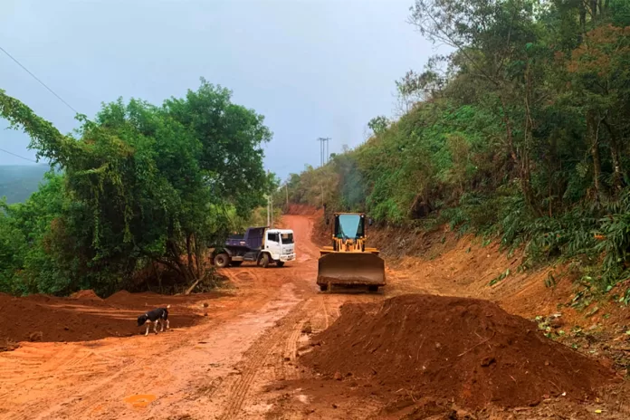 Prefeitura de Mariana realiza obras de pavimentação no bairro Liberdade Prefeitura de Mariana realiza obras de pavimentação no bairro Liberdade Prefeitura de Mariana realiza obras de pavimentação no bairro Liberdade