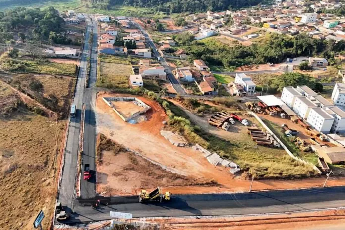 Concluída a pavimentação no Bairro Caminho de Minas em Santa Bárbara