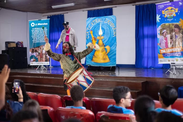 Escolas de Congonhas recebem Circuito de Popularização do Teatro