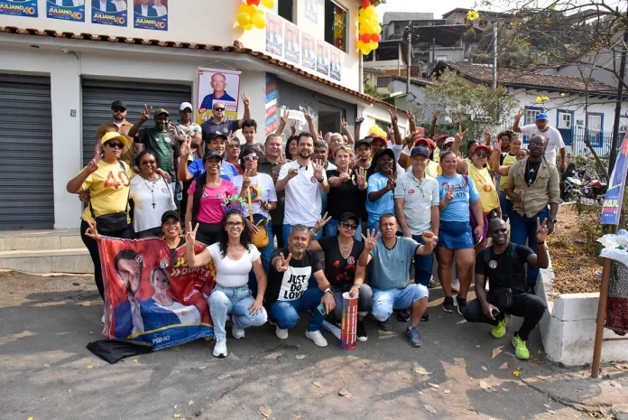 Caminhadas e comícios levam propostas de Juliano Duarte e Sônia Azzi à população marianense