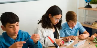 Institutos Federais mineiros implantarão laboratório maker em 90 escolas do Estado