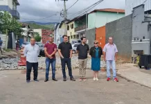 Dispostos para foto, da direita para a esquerda: Alex Sandro de Souza Reis; Sônia Azzi; Juliano Duarte; André Lima Bellico; Maurício da Saúde e Ramón Lucas.