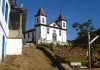 Igreja Matriz, onde ainda consta o calçamento de pedras.