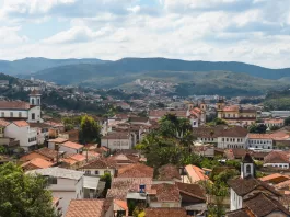 Vista da cidade de Mariana. Com destaque para o centro histórico da cidade.