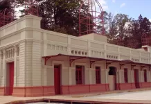 Praça da Estação em Santa Bárbara.