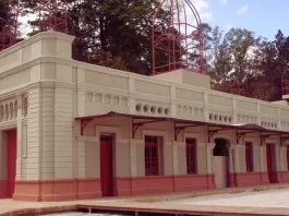 Praça da Estação em Santa Bárbara.