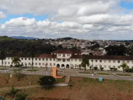 Fachada da Secretaria Municipal de Educação de Santa Bárbara