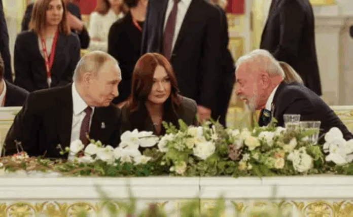 lula e putin-jantar-rsPNG122222