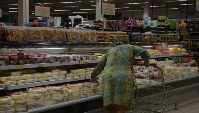 supermercado queijos e mais