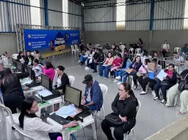 Mais de mil candidatos buscaram vagas no Feirão do Emprego em São Gonçalo