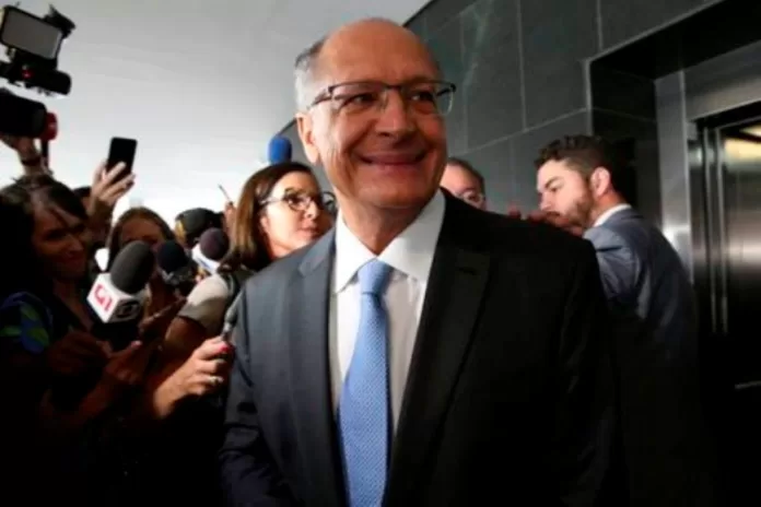 Alckmin após reuniao bolso 0404 Anto9nio Cruz Abr