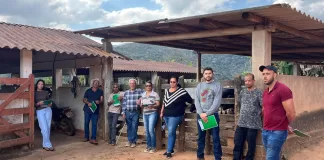 Curso de manejo leiteiro é oferecido para produtores rurais de de Ouro Preto