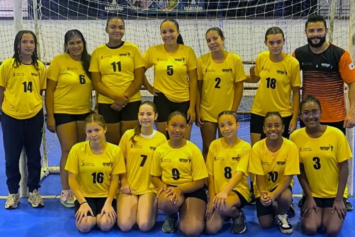 Projeto Mini-Handebol de Ouro Preto participa de amistoso em Mariana