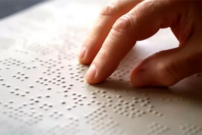 Lei obriga restaurantes a oferecer cardápios em Braille em Itabirito