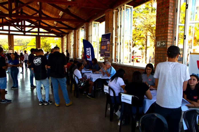 5º Feirão de Vagas reúne empresas e amplia oportunidades de emprego em Itabirito