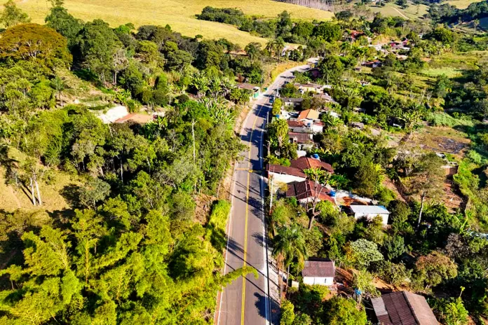 Prefeitura se Santa Bárbara entrega a pavimentação da MG-129