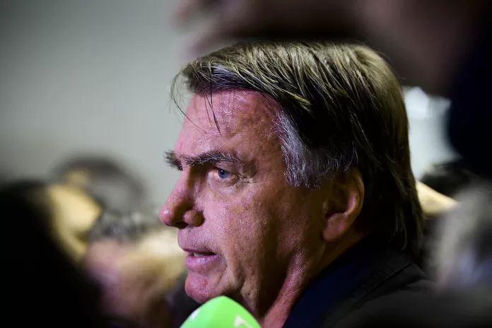 Bolsonaro fica inelegível até 2060 após condenação