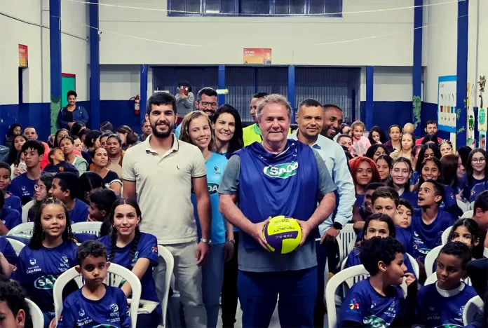 Catas Altas realiza lançamento oficial e entrega dos uniformes do Projeto Sada Vôlei