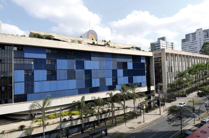 Documentário comemora os 90 anos do TCEMG