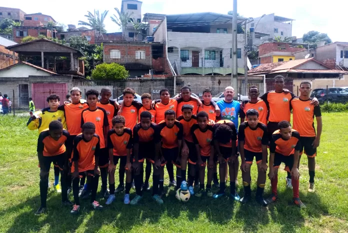 Associação de Esportes Fazendo Acontecer comemora 17 anos em Monlevade